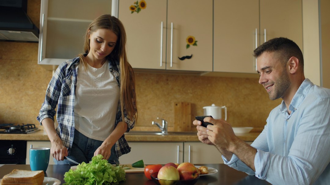 family eating healthy breakfast