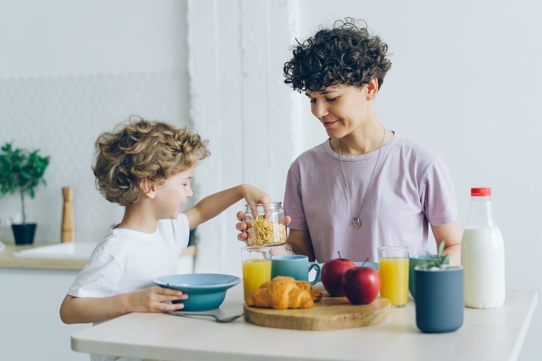 family eating healthy breakfast